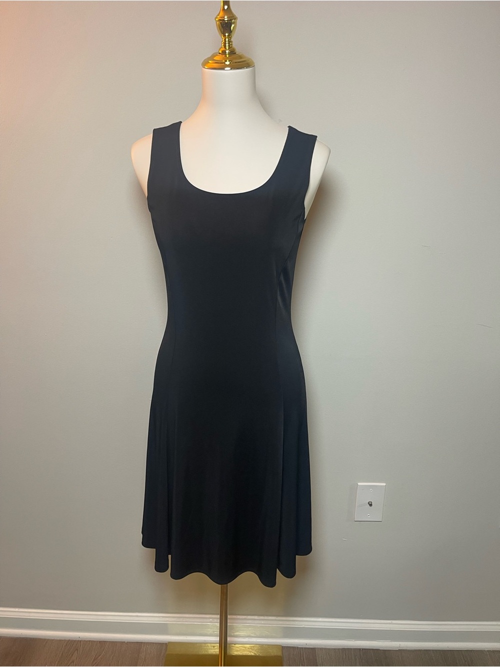 Chico's Black Sleeveless Midi Scoop-Neck Dress